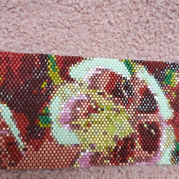 Beautifully handmade Victorian Roses bracelet high quality Miyuki Delica beads - Picture 5 of 8